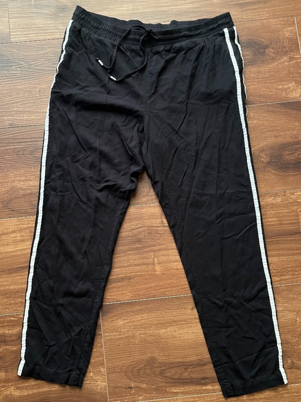 Style & Co Black White Stripe Joggers pants Athleisure activewear blokecore